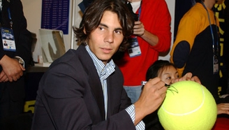 05年的纳达尔只留下了签名